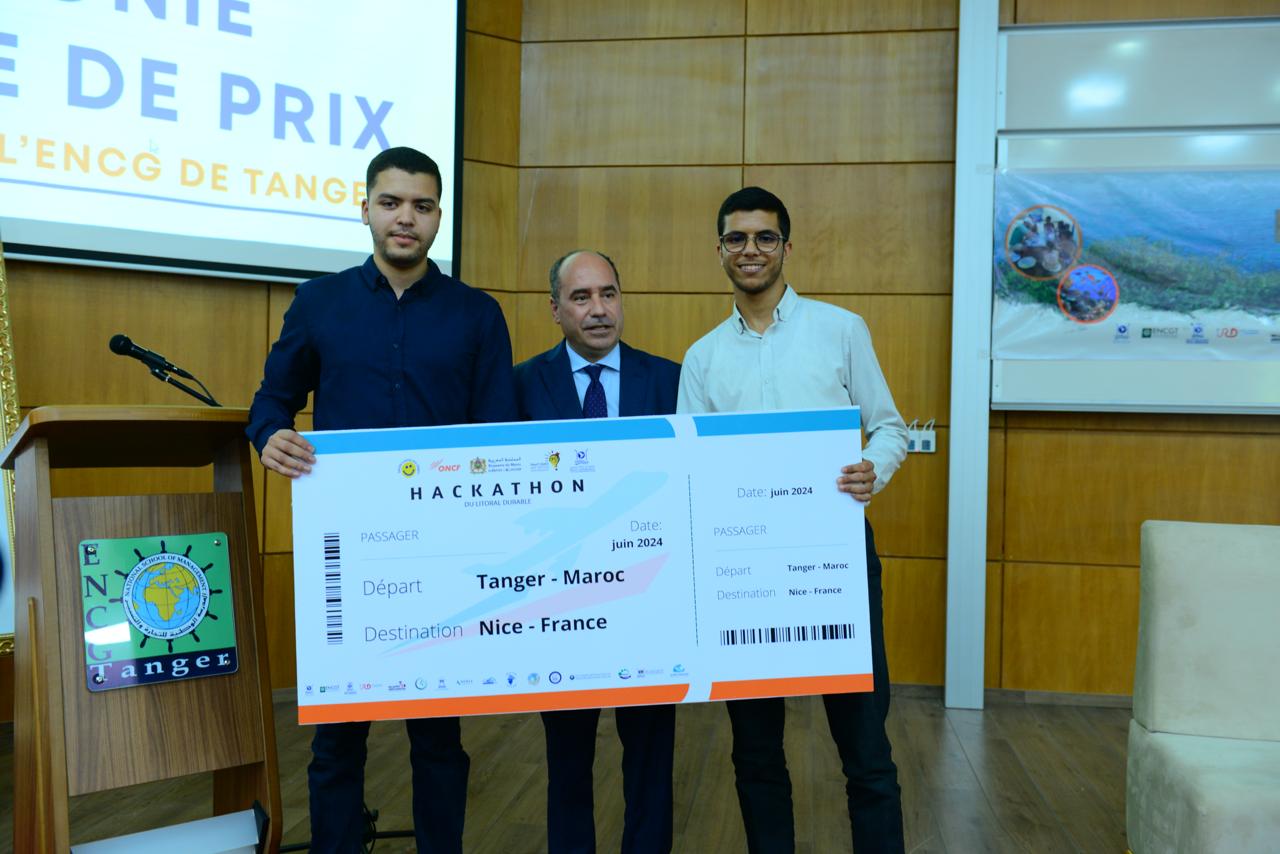 First Prize at 'Sustainable Coast' Hackathon for Playa-Amigos